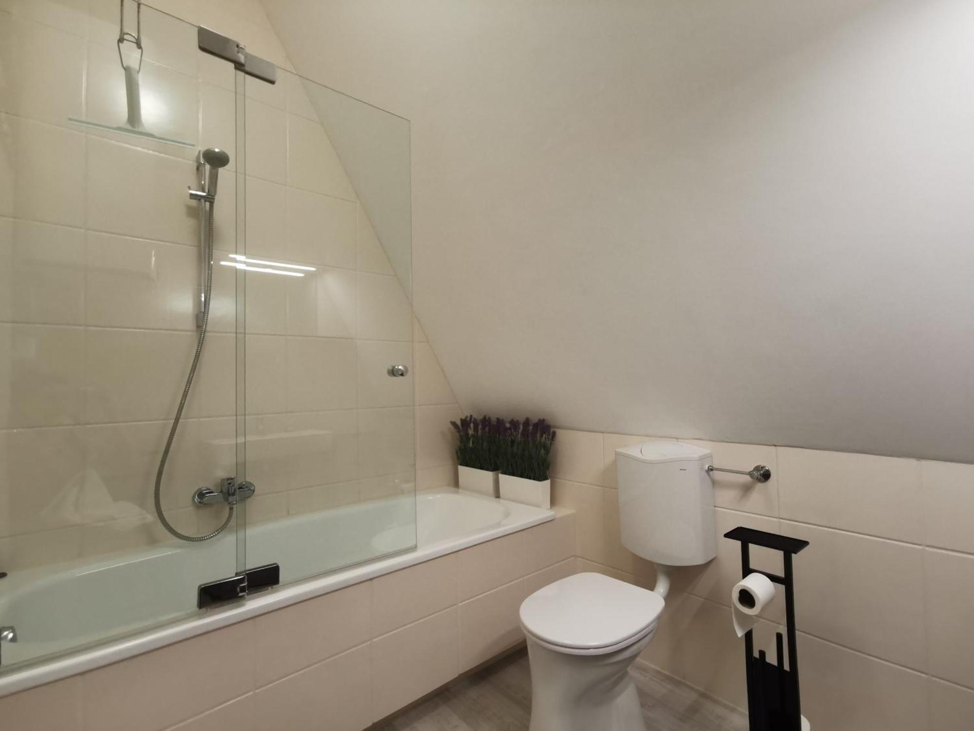 Moderne Dachgeschosswohnung Zentral By Seebnb Velden am Wörthersee Zewnętrze zdjęcie